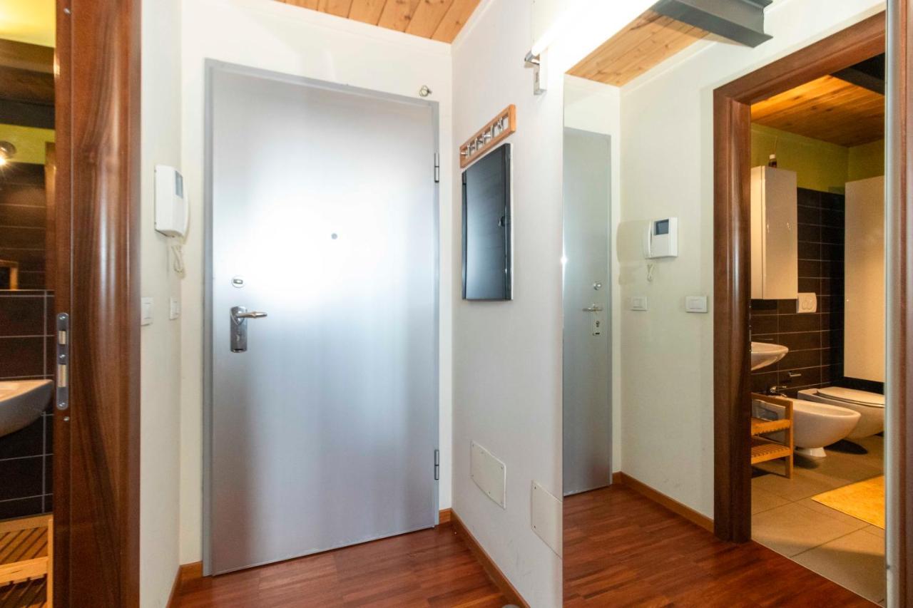 Dora Riverside Modern Apartment With Private Parking Turin Exterior photo